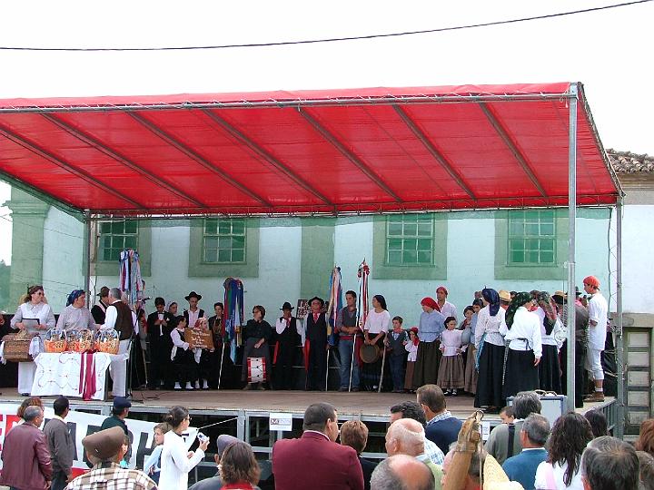 Segundo Festival de Folclore em SANTA-VALHA 2003.JPG